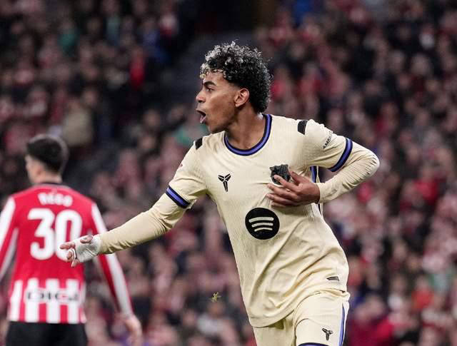 18岁亚马尔再现梅西经典绝技：彩虹球巧射死角，改写生涯50球纪录